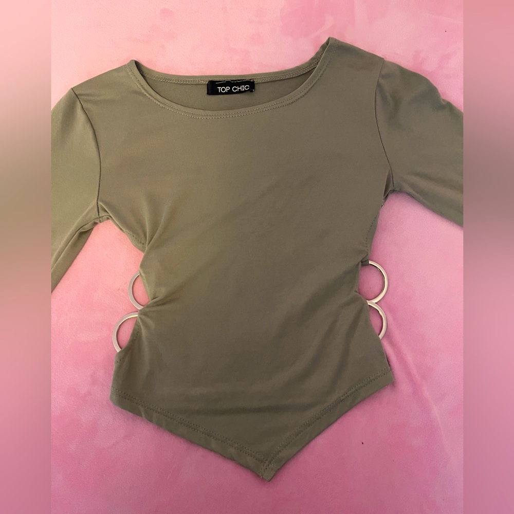 Top Chic
Crop Top Long Sleeve Shirt